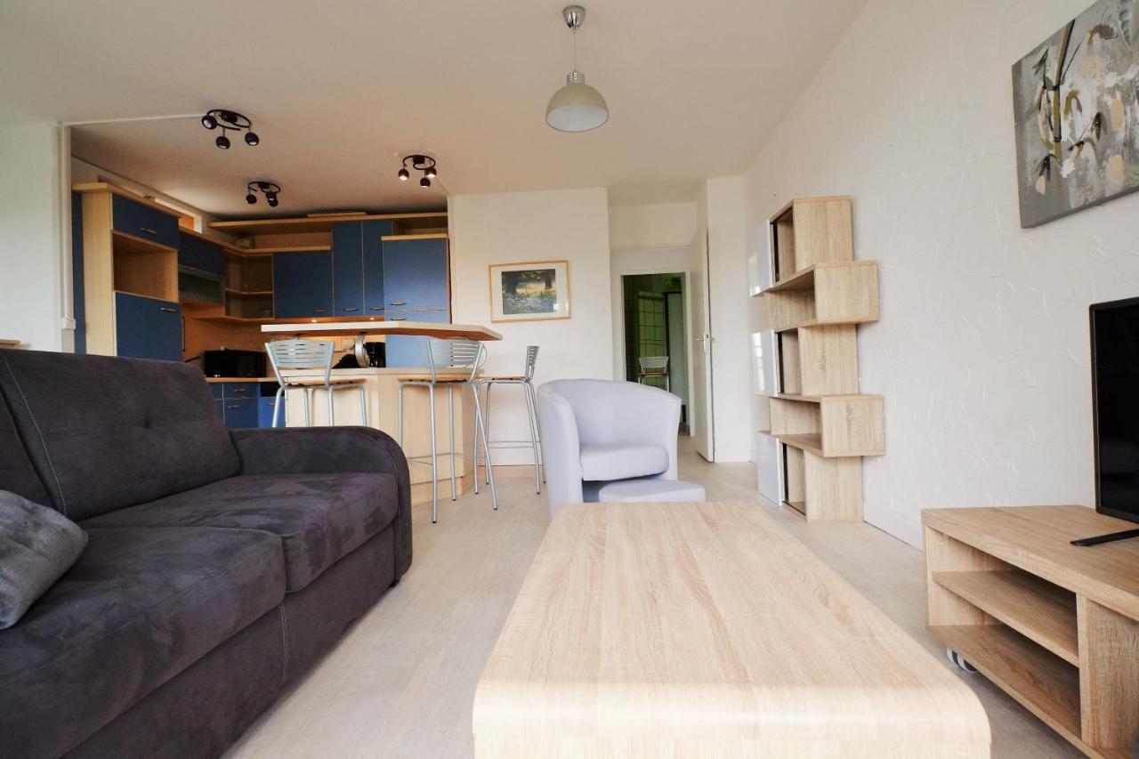 70 M2 Avec Balcons Et Parking Apartment Лил Екстериор снимка